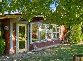 1395 Rockford Rd, Hood River, OR 97031
