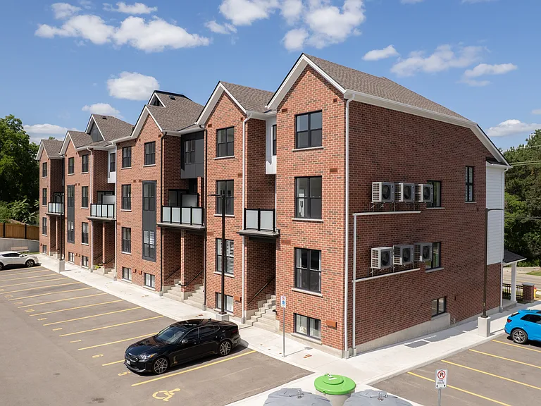 31 Mill St #12 — Photo 35