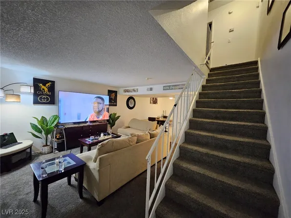 2200 Comet Ave APT D, North Las Vegas, NV 89030