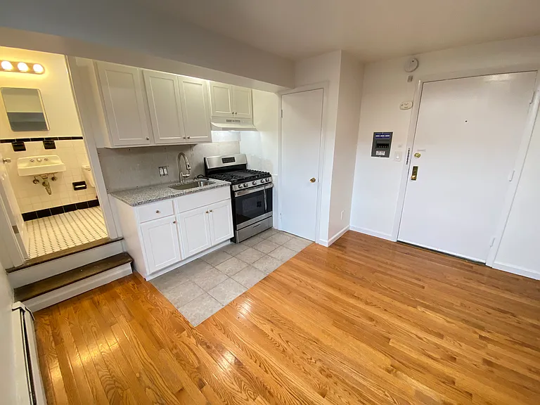 187 S Orange St #6B — Photo 9