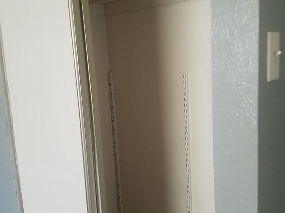 4th image of 4554 Wild Rose Ct