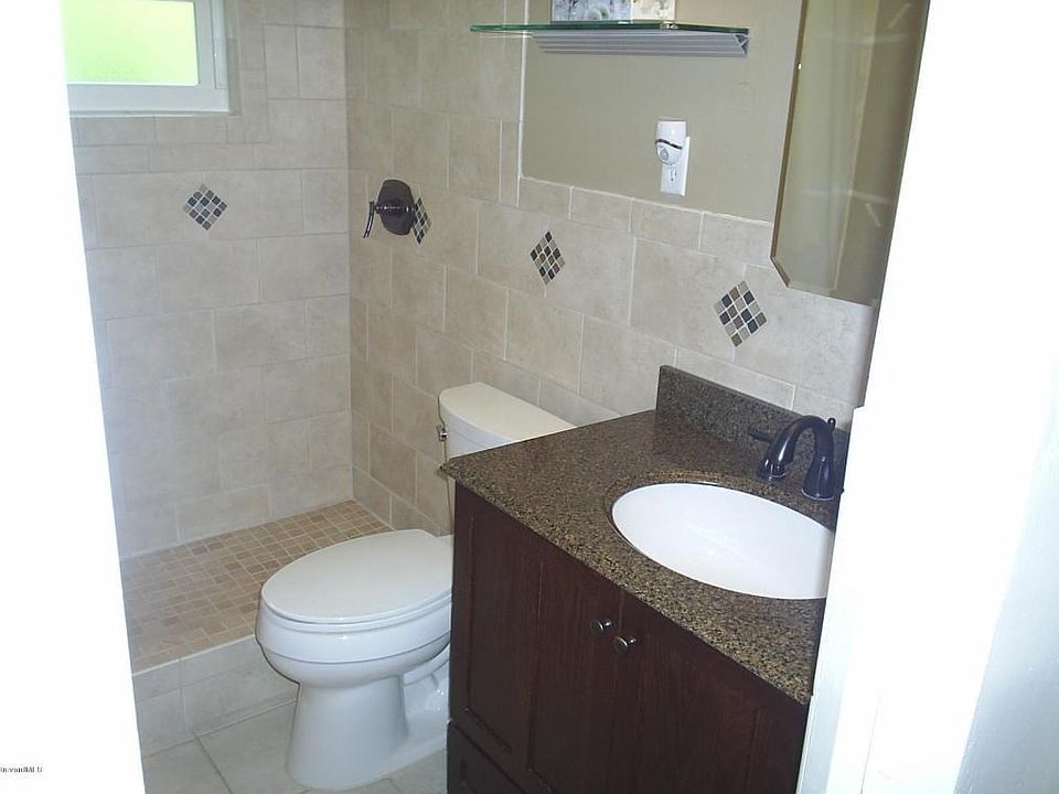2nd image of 3025 Satterfield Rd