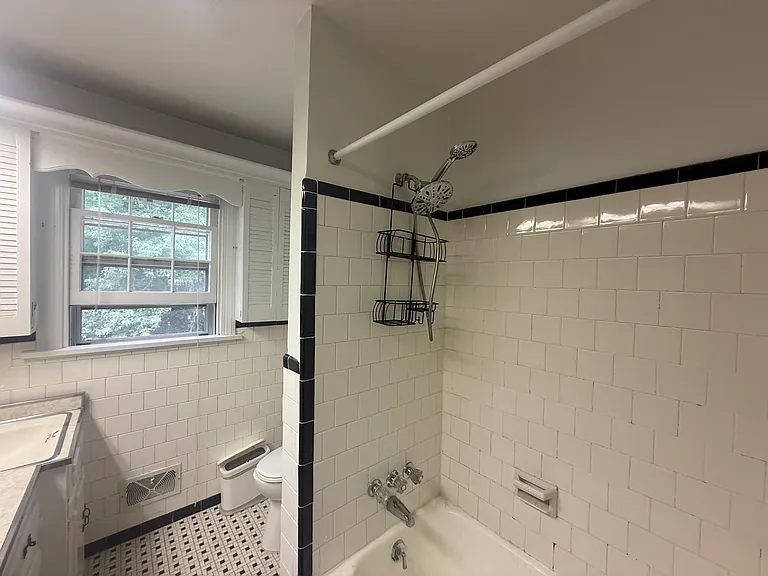 8300 Penobscot Rd — Photo 9