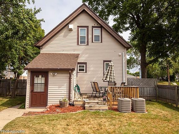 4th image of 1717 E Saint Francis Ave