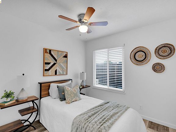 5th image of 1300 Trembath Ln