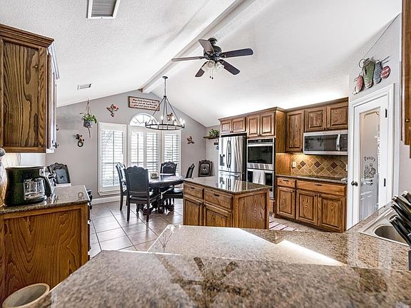 2nd image of 805 Woodland Park Ave
