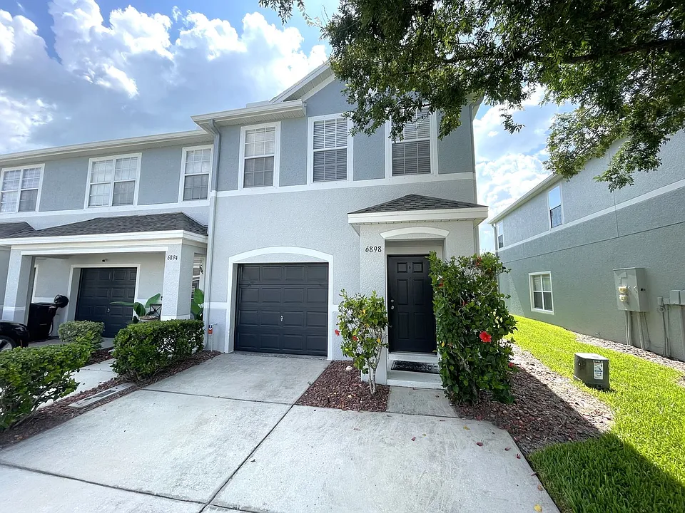 6898 47th Ln N