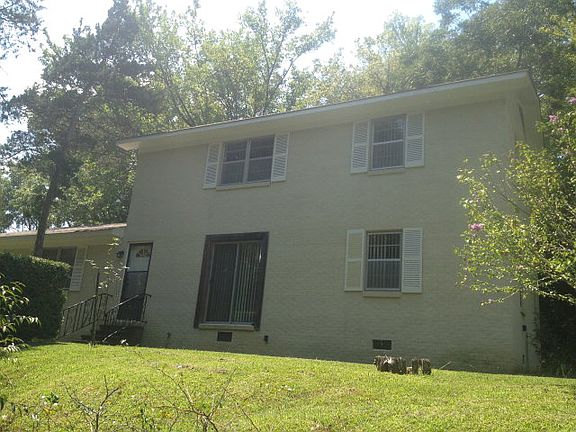 3rd image of 1115 Grant Cir