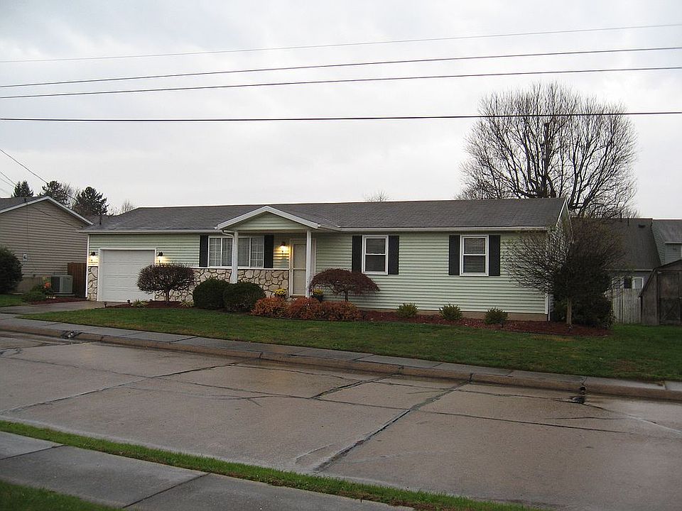 1st image of 608 McKenna Dr