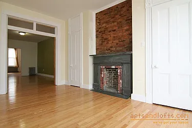 Rented by aptsandlofts.com
