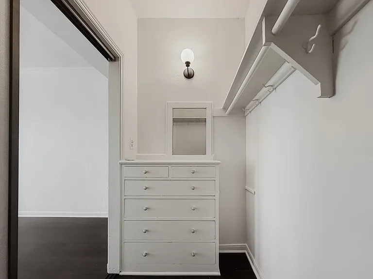 801 S Gramercy Dr — Photo 17