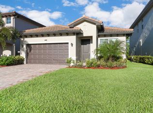 6879 Langdon Way, Lake Worth, FL 33463