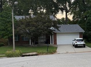 10 Archer Cir, Saint Charles, MO 63301