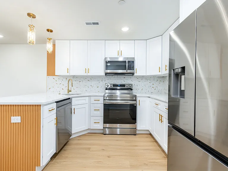 737 N 42nd St #1 — Photo 18