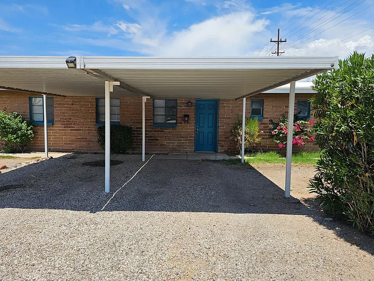 3019 E Alta Vista St — Photo 2