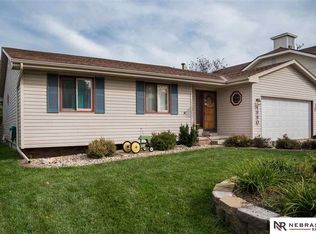 4990 Drexel St, Omaha, NE 68117