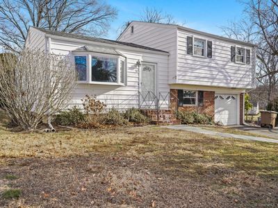 30 Warwick Ln, Stamford, CT, 06902