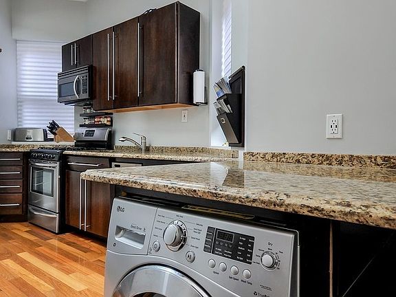 5th image of 403 E 90th St APT 5E