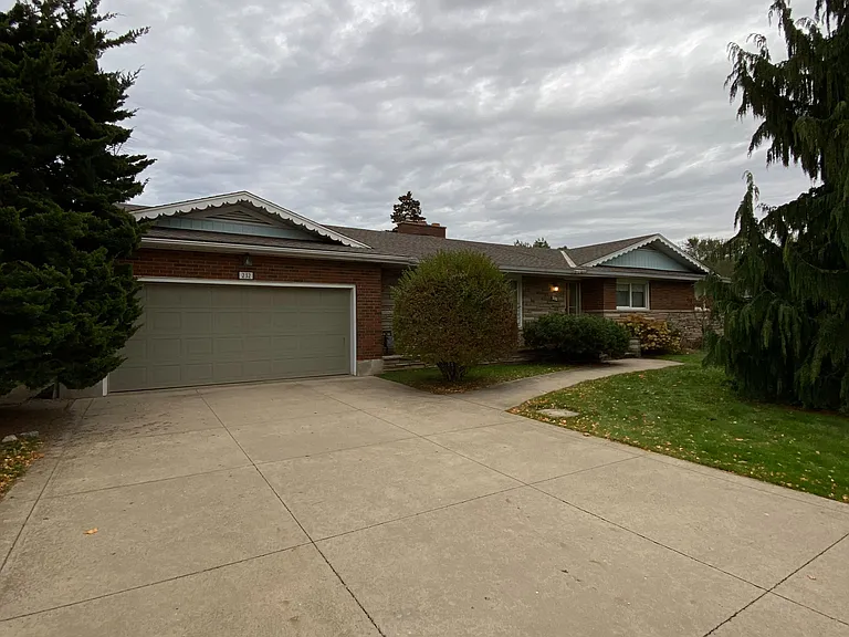 232 McNeilly Rd — Photo 1