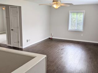 1480 S Central Dr, Beavercreek, OH