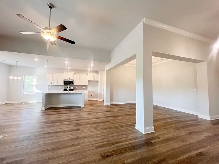 335 Cypress Hollow Trl — Photo 7