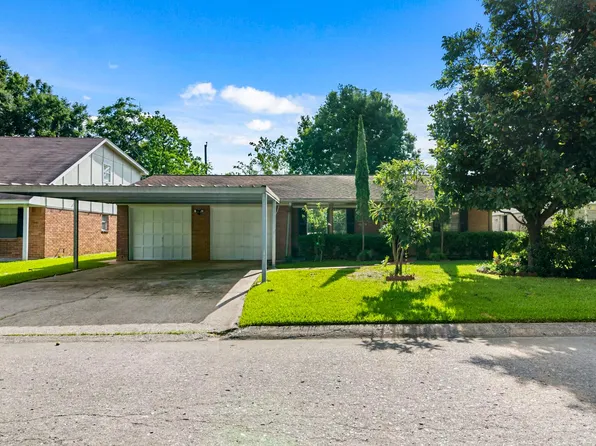 1509 Narcille St, Baytown, TX 77520