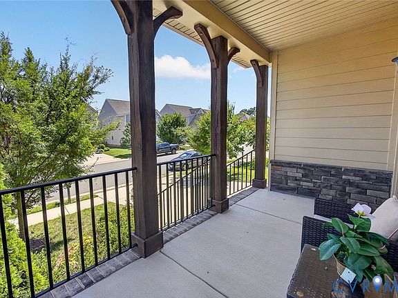 2nd image of 5050 Maben Hill Ln