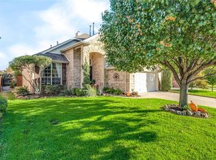 203 Park Haven Blvd, Euless, TX 76039
