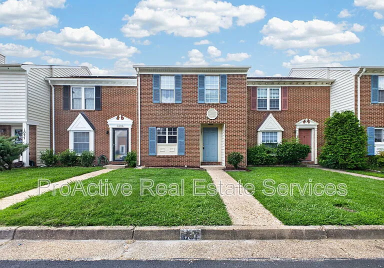 1031 Still Harbor Cir — Photo 1