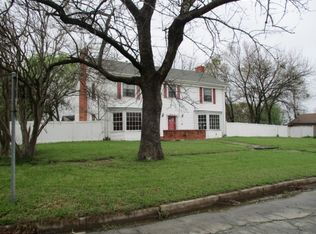 601 E Carthage St, Mexia, TX 76667