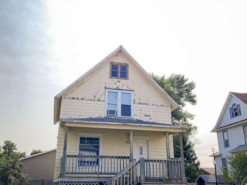 Ashton & Melanie 1324 11th Ave SE 1324 11th Ave SE Aberdeen SD Zillow