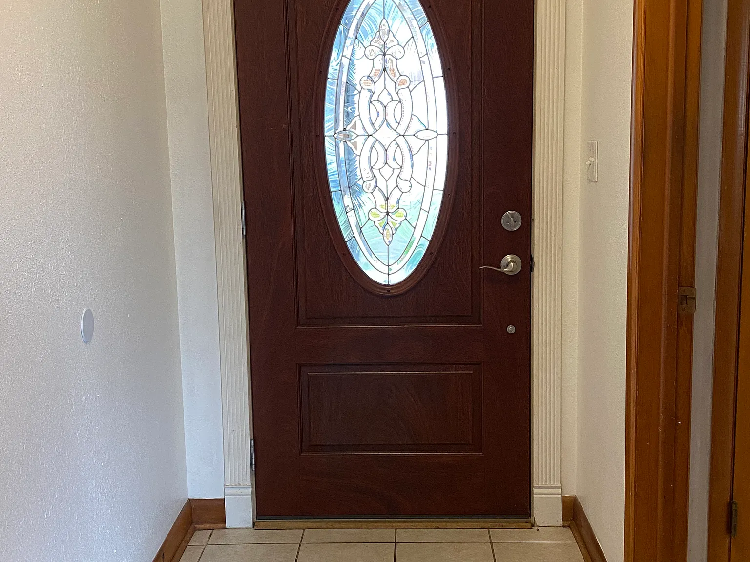 3 bed, 1.5 bath, 1199 sqft, $1,350 — Photo 2