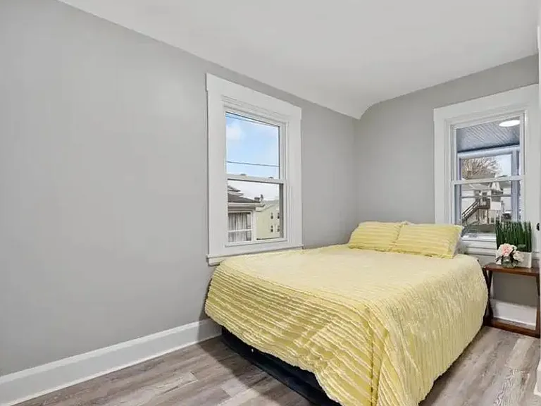 214 Greene St — Photo 6