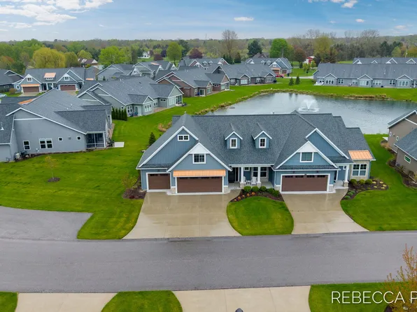 4715 W Wind Dr #41, Holland, MI 49423