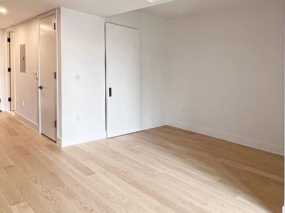 4th image of 11 Hancock Pl APT 706