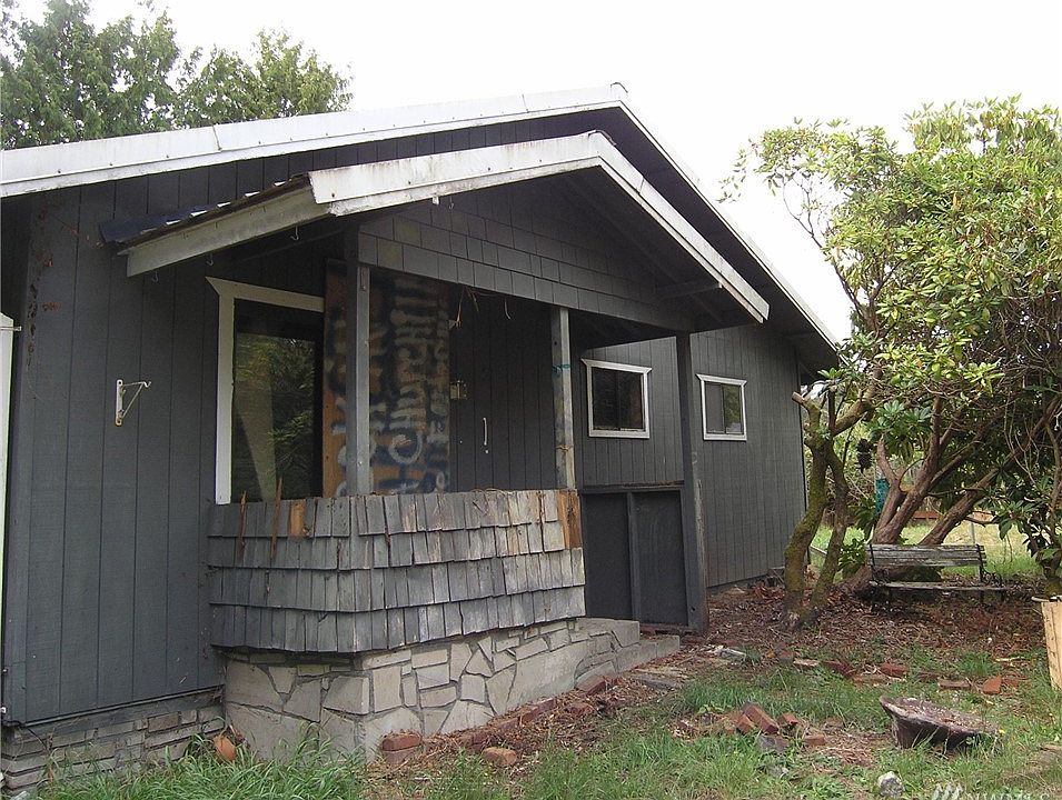 1st image of 251 W Newell Ave