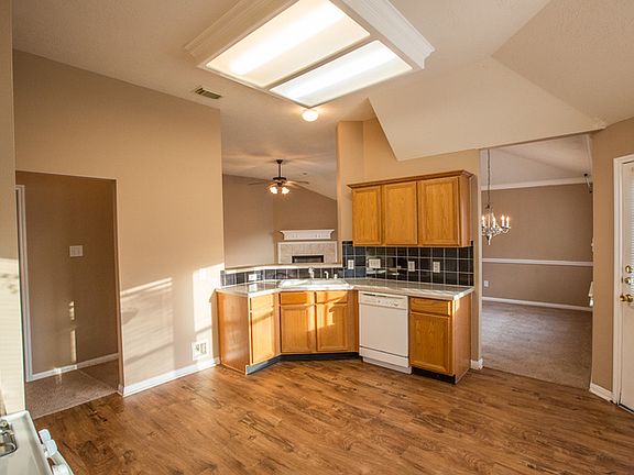 4th image of 4907 Lake Wichita Ln