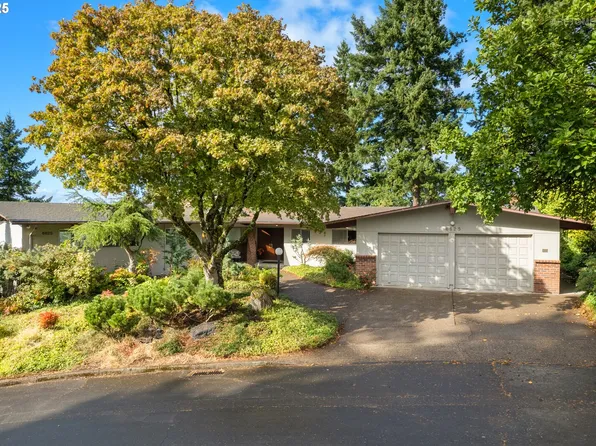 6825 SE Pine Ct, Portland, OR 97215