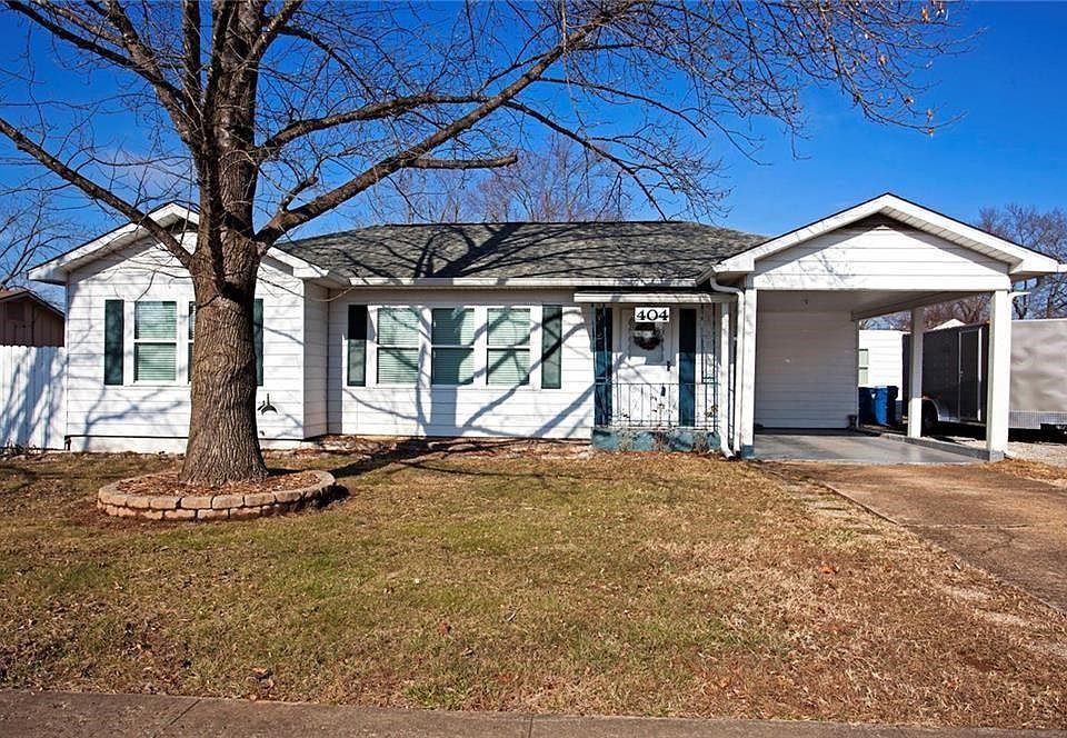1st image of 404 NW 5th St