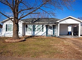 404 NW 5th St, Bentonville, AR 72712