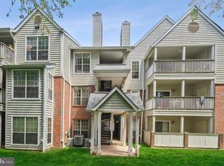 12159 Penderview Ter APT 902, Fairfax, VA 22033