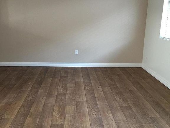 4th image of 13109 Kornblum Ave APT 20