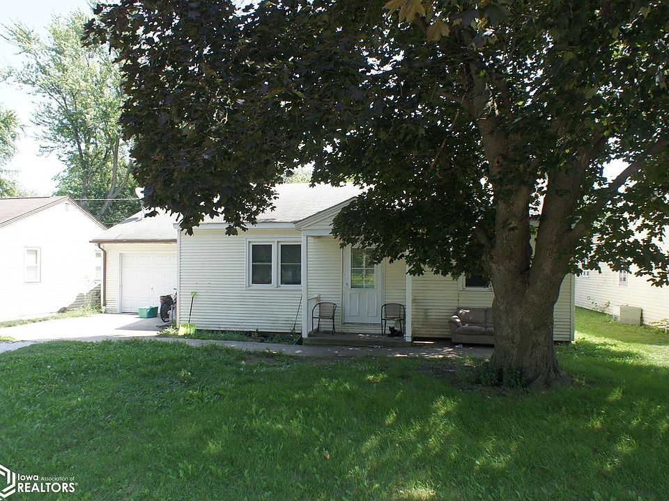 2nd image of 1112 Harding Rd
