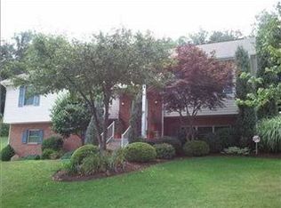 27 Alice Cir, Greensburg, PA 15601