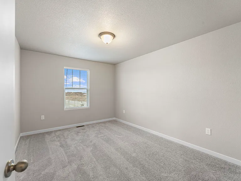 7810 Keebler Dr — Photo 19