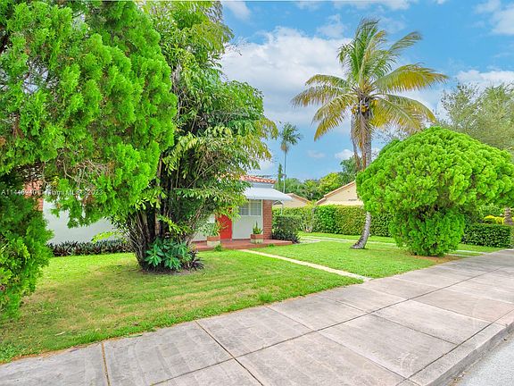 3rd image of 14 Fonseca Ave