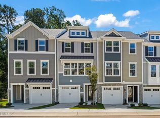 1112 Blackthorn Ln, Durham, NC 27703