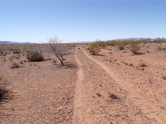 4th image of 308-22-395 N Palo Verde Drive