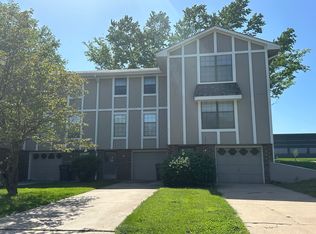 523 NW 3rd St, Blue Springs, MO 64014