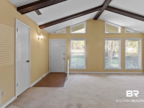 5th image of 208 Confederate Dr N